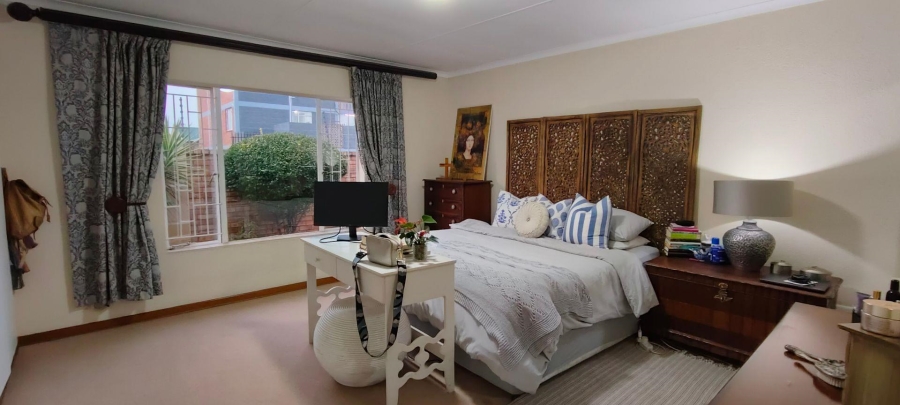 3 Bedroom Property for Sale in New Redruth Gauteng
