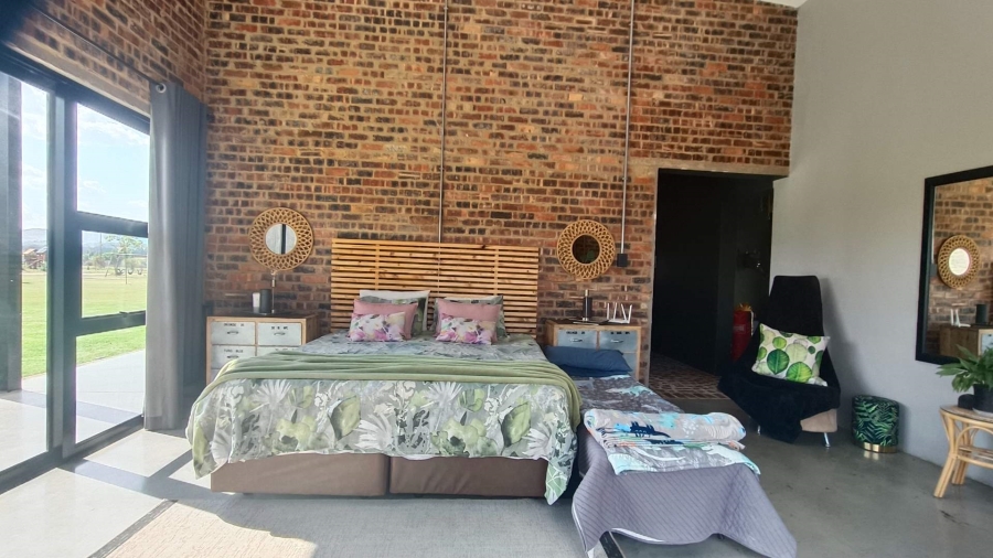 5 Bedroom Property for Sale in Blue Saddle Ranches Gauteng