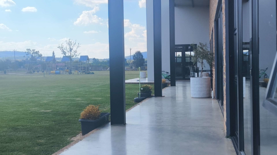 5 Bedroom Property for Sale in Blue Saddle Ranches Gauteng