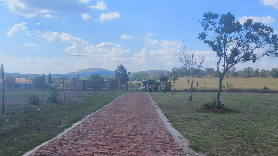5 Bedroom Property for Sale in Blue Saddle Ranches Gauteng