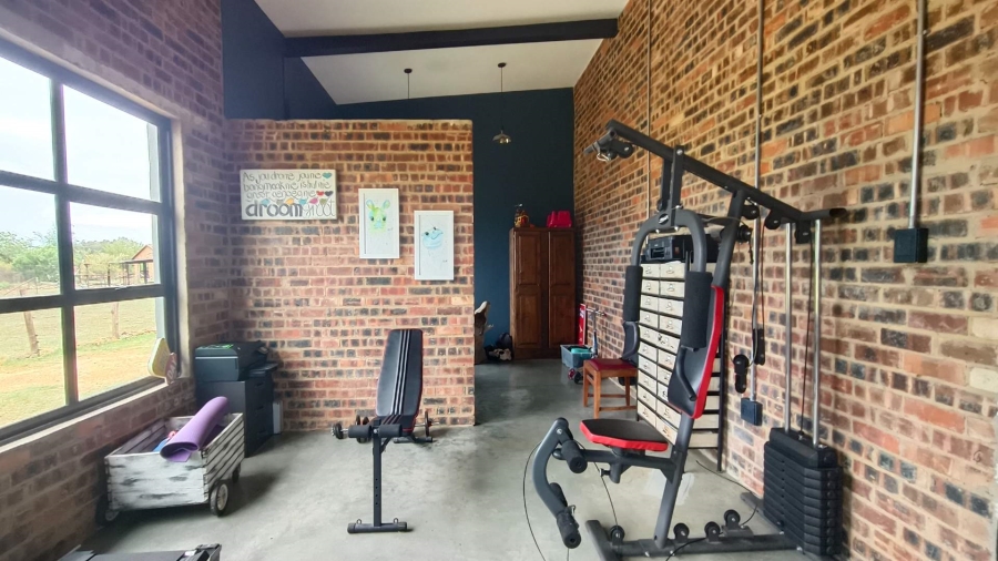 5 Bedroom Property for Sale in Blue Saddle Ranches Gauteng