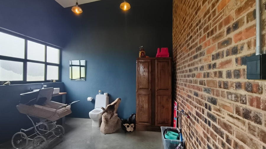 5 Bedroom Property for Sale in Blue Saddle Ranches Gauteng