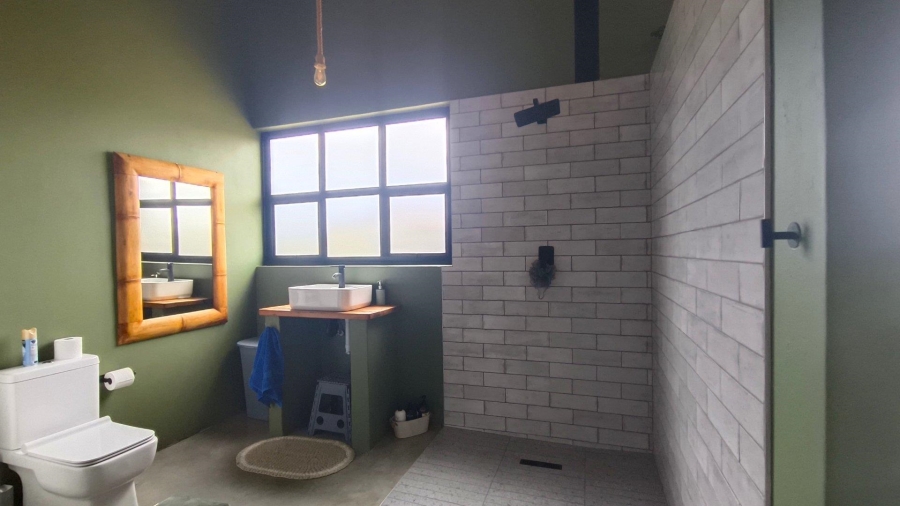 5 Bedroom Property for Sale in Blue Saddle Ranches Gauteng