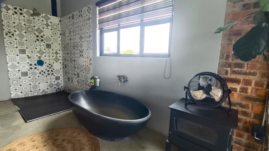 5 Bedroom Property for Sale in Blue Saddle Ranches Gauteng