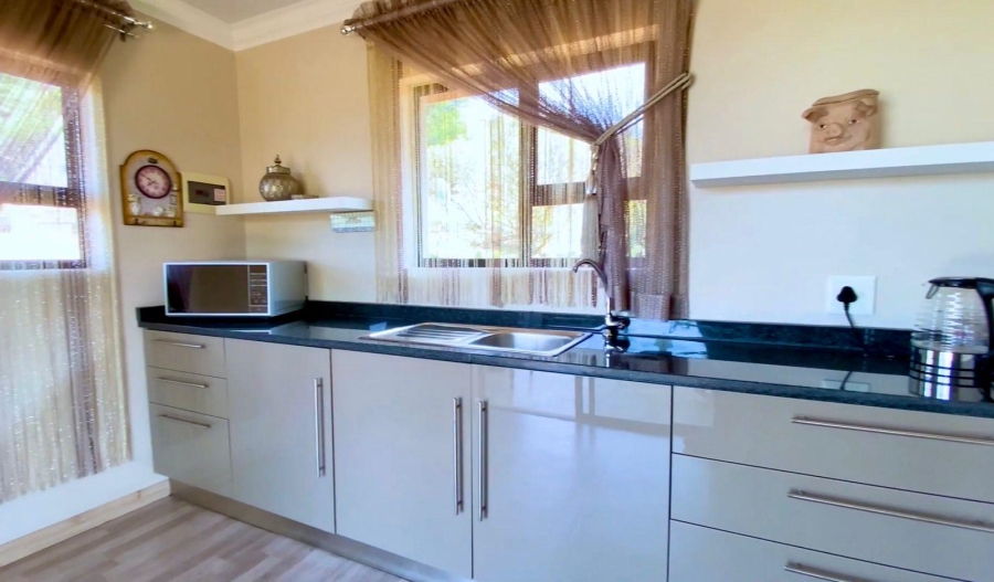 5 Bedroom Property for Sale in Blue Saddle Ranches Gauteng