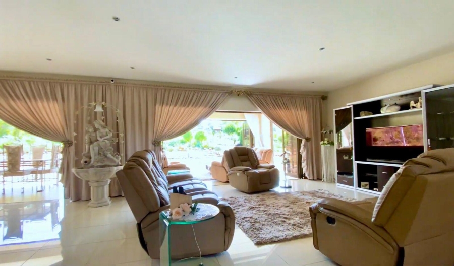 5 Bedroom Property for Sale in Blue Saddle Ranches Gauteng
