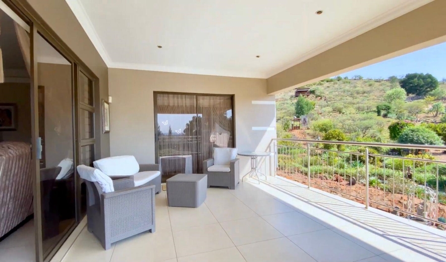 5 Bedroom Property for Sale in Blue Saddle Ranches Gauteng