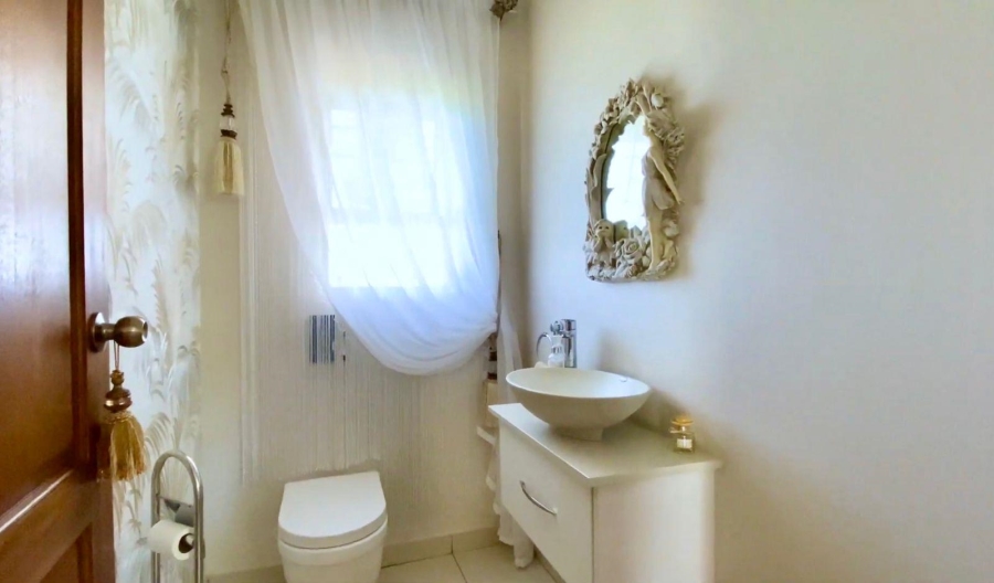 5 Bedroom Property for Sale in Blue Saddle Ranches Gauteng