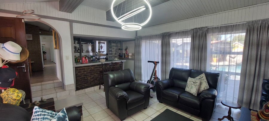 6 Bedroom Property for Sale in Verwoerdpark Gauteng