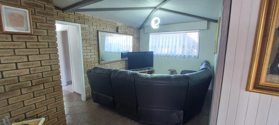 6 Bedroom Property for Sale in Verwoerdpark Gauteng