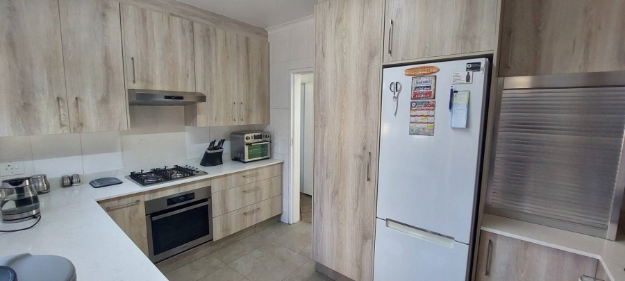 6 Bedroom Property for Sale in Verwoerdpark Gauteng
