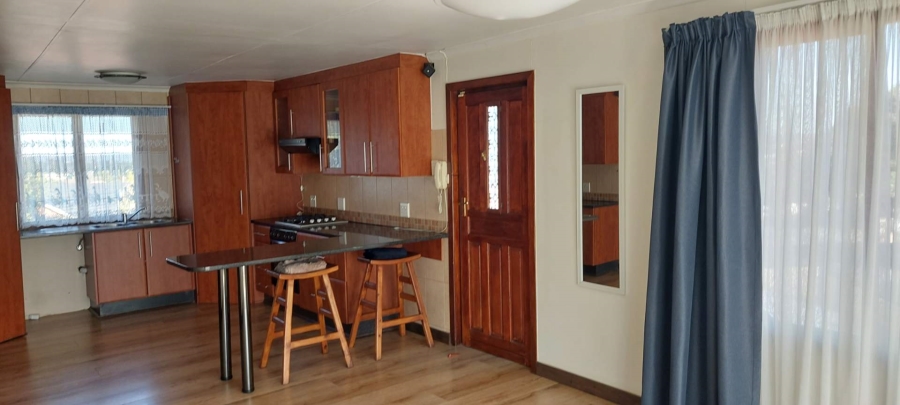 6 Bedroom Property for Sale in Verwoerdpark Gauteng