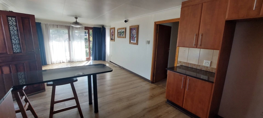 6 Bedroom Property for Sale in Verwoerdpark Gauteng