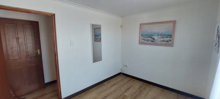 6 Bedroom Property for Sale in Verwoerdpark Gauteng