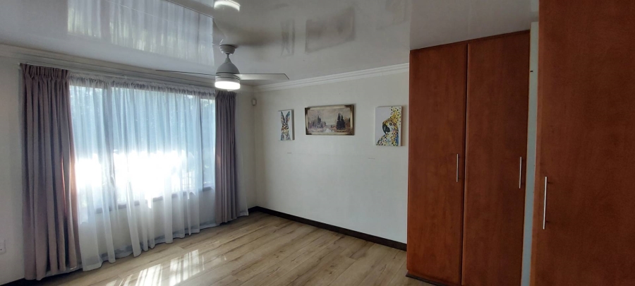 6 Bedroom Property for Sale in Verwoerdpark Gauteng