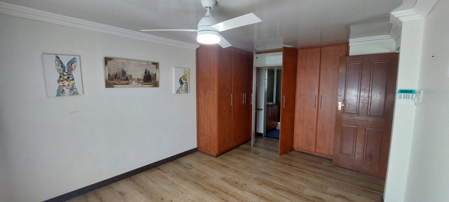 6 Bedroom Property for Sale in Verwoerdpark Gauteng