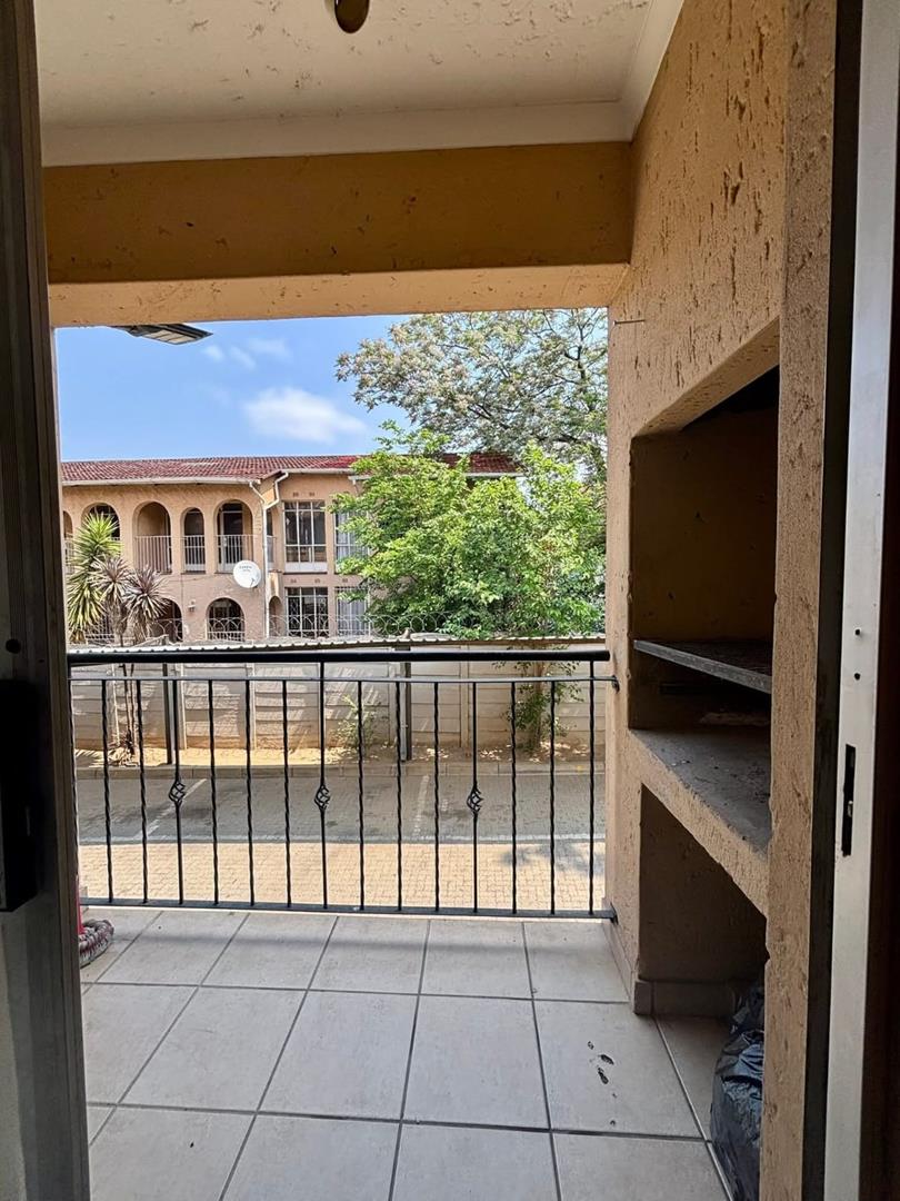 2 Bedroom Property for Sale in Birchleigh Gauteng
