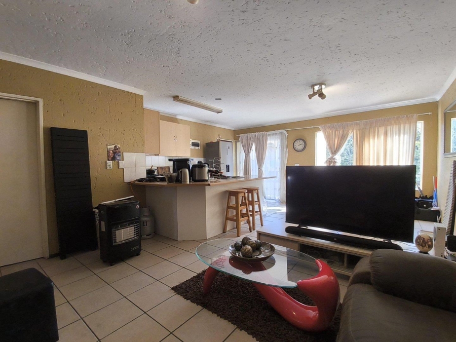 2 Bedroom Property for Sale in Birchleigh Gauteng