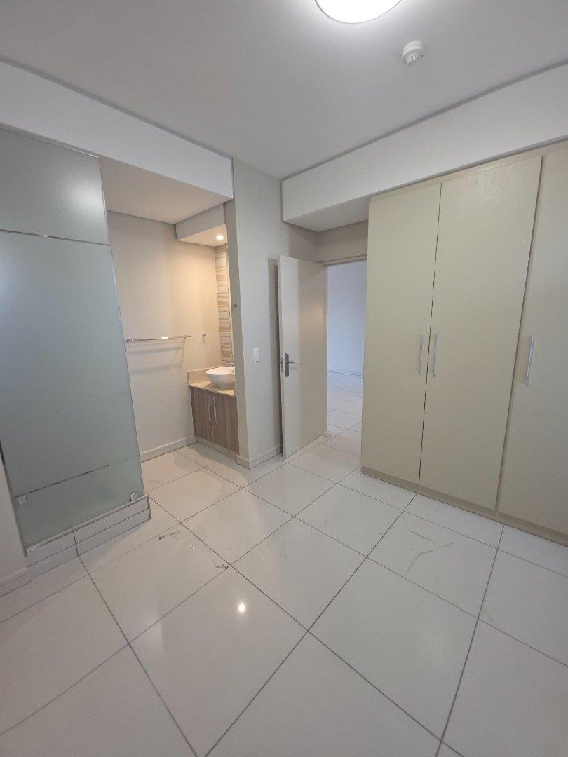 To Let 2 Bedroom Property for Rent in Rosebank Gauteng
