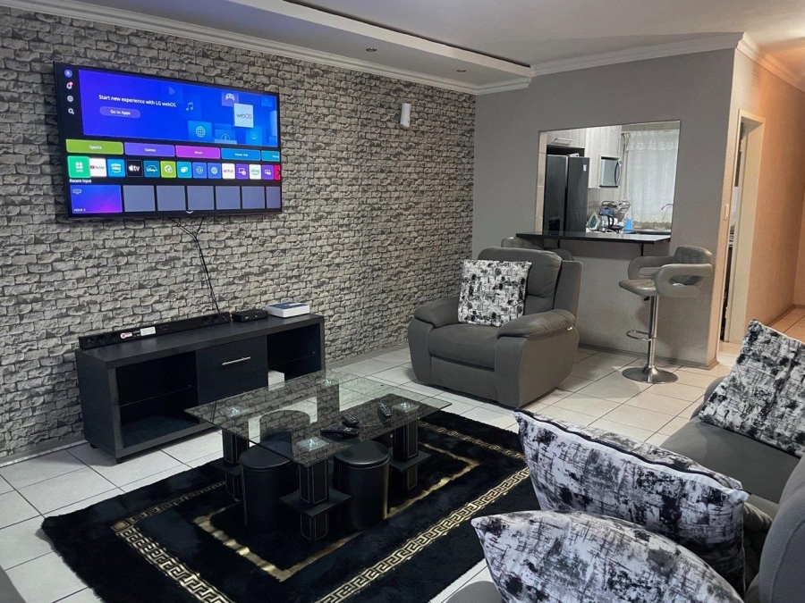 2 Bedroom Property for Sale in Florida Gauteng