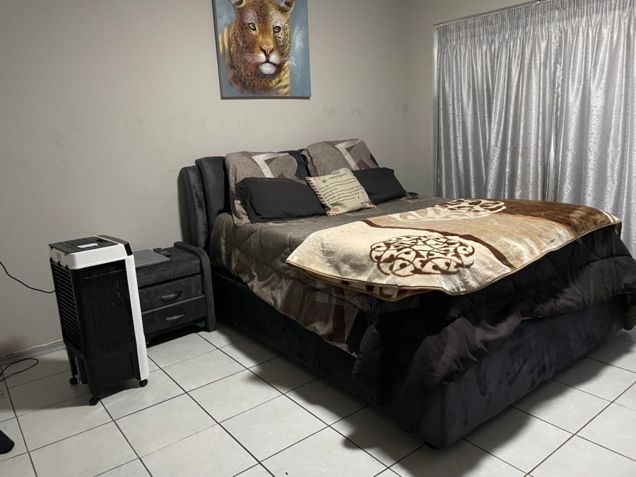 2 Bedroom Property for Sale in Florida Gauteng