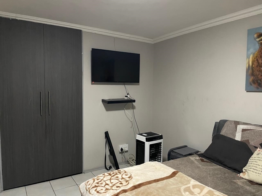 2 Bedroom Property for Sale in Florida Gauteng