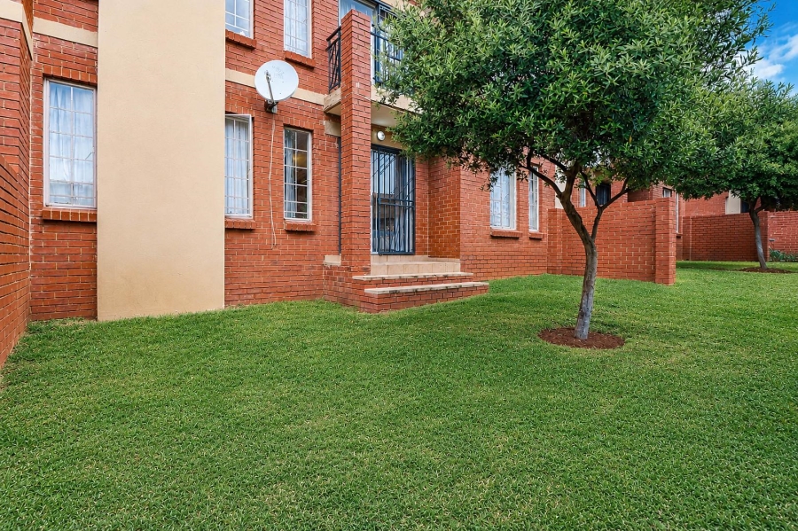 3 Bedroom Property for Sale in Noordwyk Gauteng