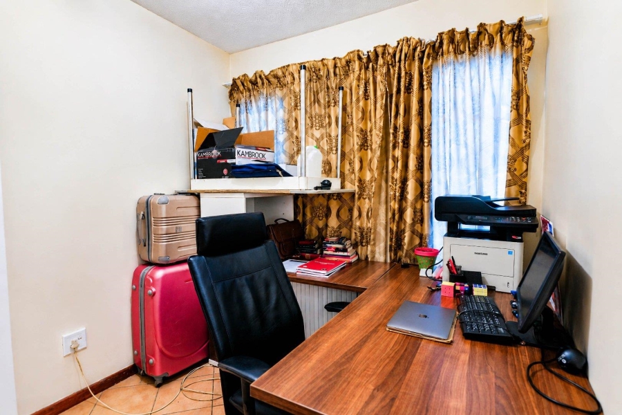 3 Bedroom Property for Sale in Noordwyk Gauteng