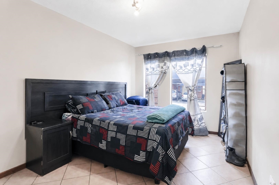 3 Bedroom Property for Sale in Noordwyk Gauteng
