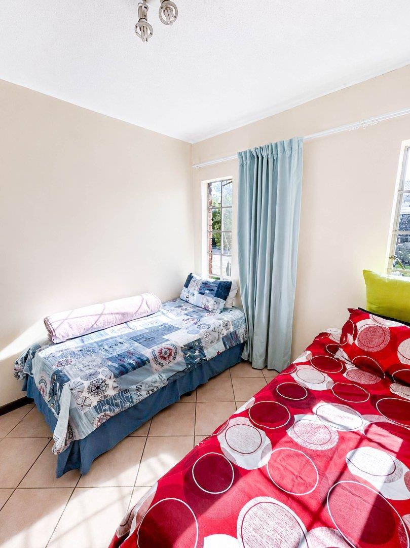 3 Bedroom Property for Sale in Noordwyk Gauteng