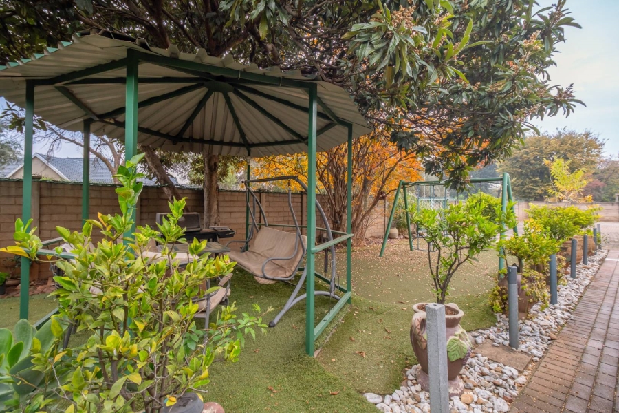 3 Bedroom Property for Sale in Lyttelton Manor Gauteng