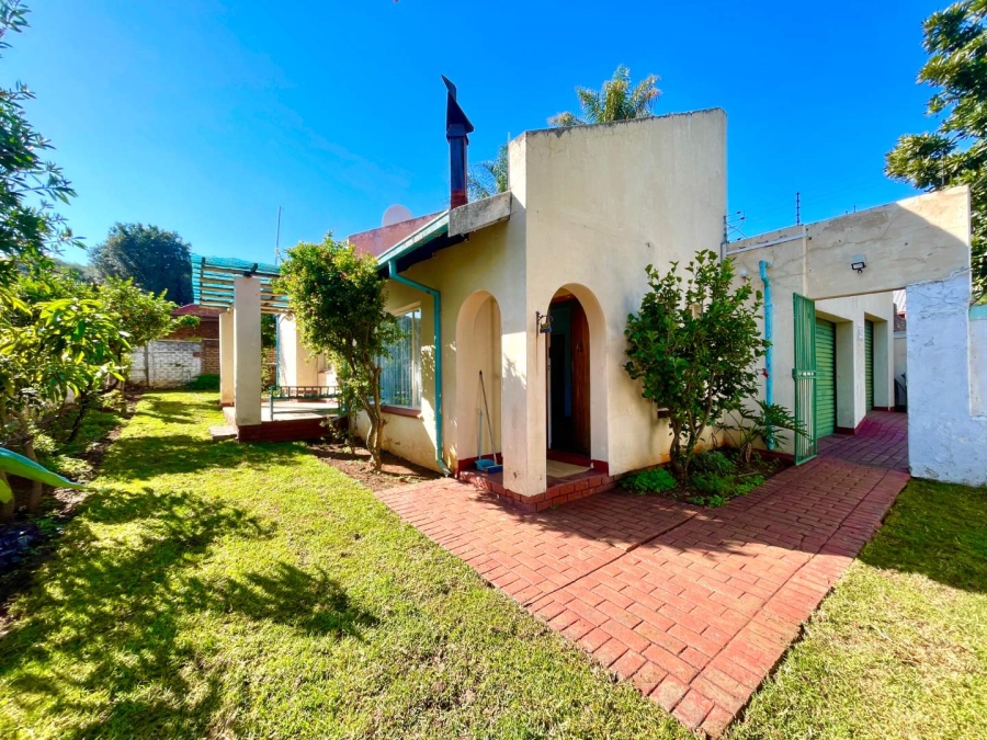 3 Bedroom Property for Sale in Garsfontein Gauteng