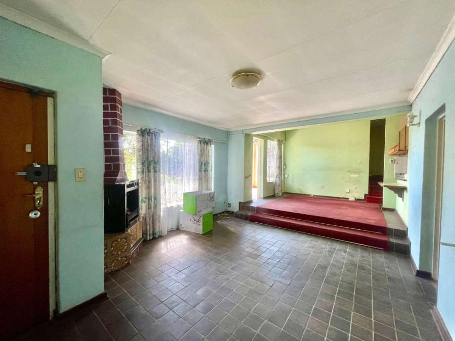 3 Bedroom Property for Sale in Garsfontein Gauteng