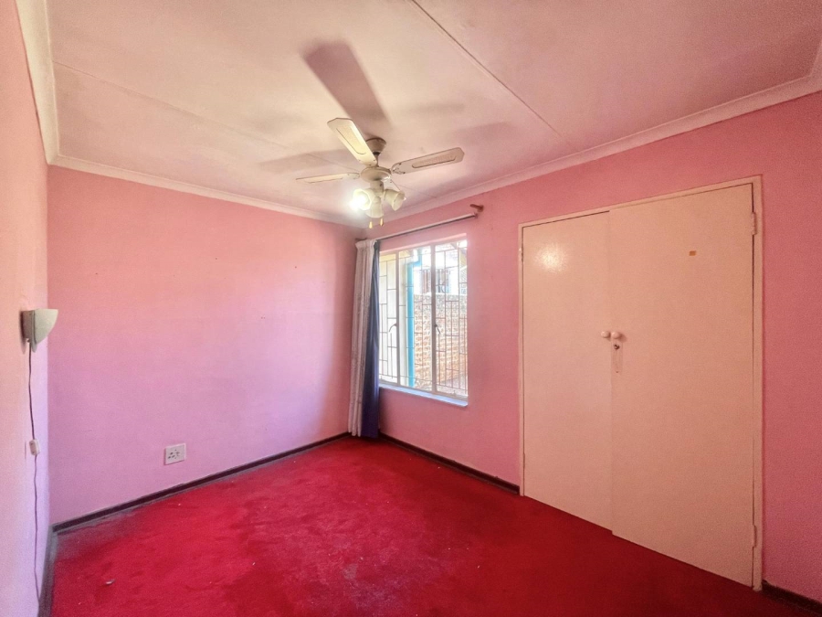 3 Bedroom Property for Sale in Garsfontein Gauteng