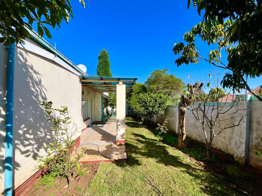 3 Bedroom Property for Sale in Garsfontein Gauteng