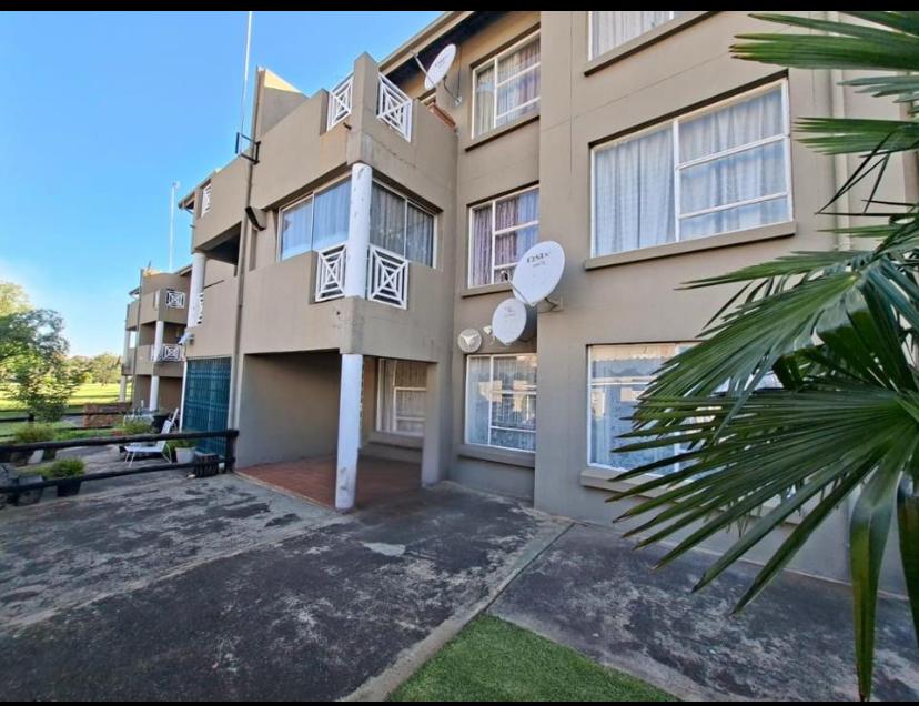 3 Bedroom Property for Sale in Peacehaven Gauteng