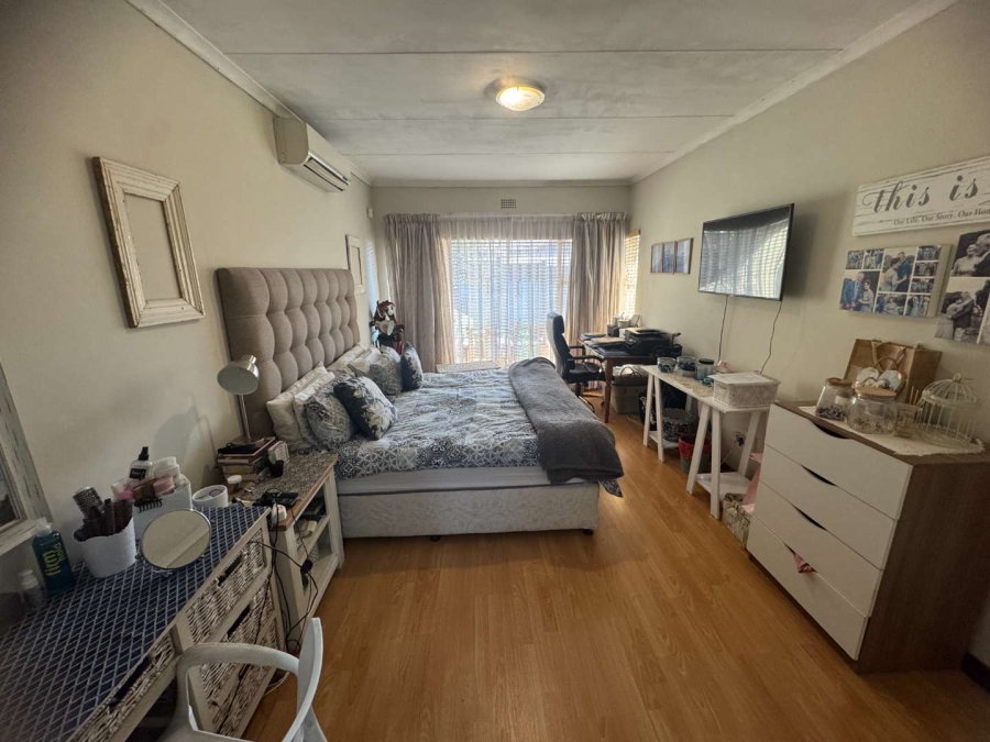 4 Bedroom Property for Sale in Randhart Gauteng