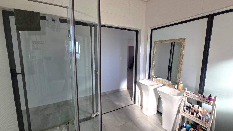 4 Bedroom Property for Sale in The Hills Game Reserve Estate Gauteng