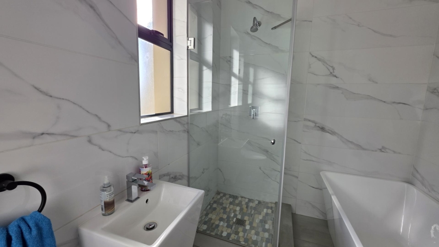 4 Bedroom Property for Sale in The Hills Game Reserve Estate Gauteng