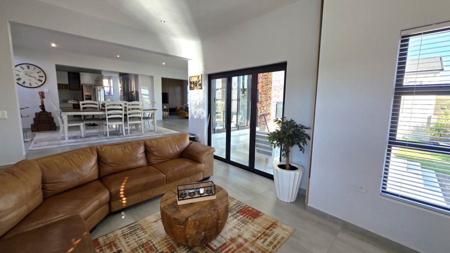 4 Bedroom Property for Sale in The Hills Game Reserve Estate Gauteng