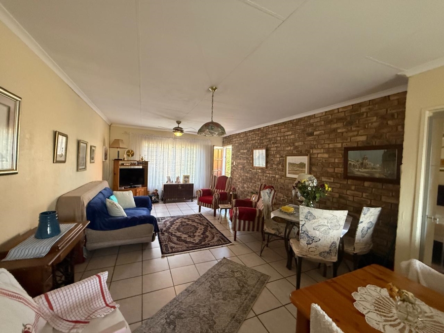 1 Bedroom Property for Sale in Noordheuwel Gauteng