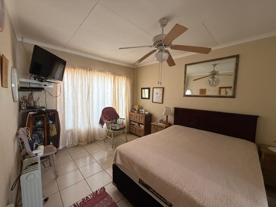 1 Bedroom Property for Sale in Noordheuwel Gauteng