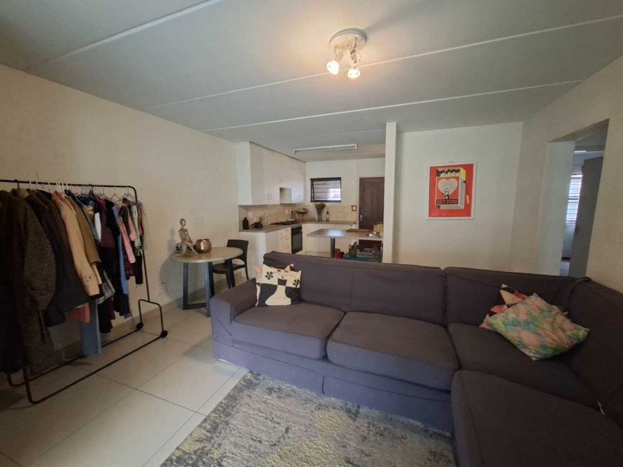 2 Bedroom Property for Sale in Buccleuch Gauteng