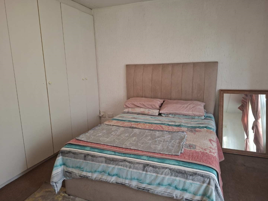 2 Bedroom Property for Sale in Buccleuch Gauteng
