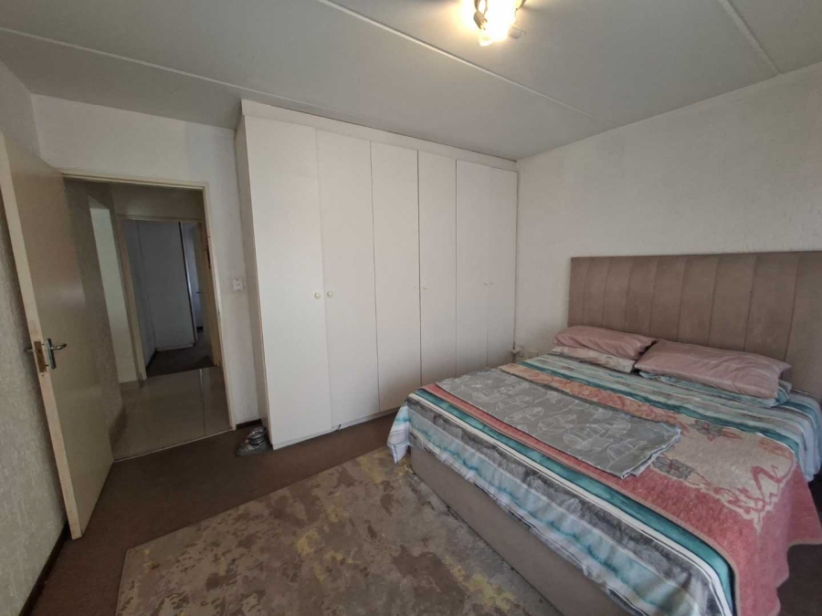 2 Bedroom Property for Sale in Buccleuch Gauteng