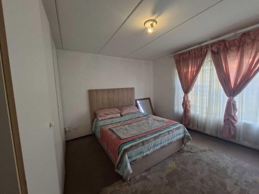2 Bedroom Property for Sale in Buccleuch Gauteng