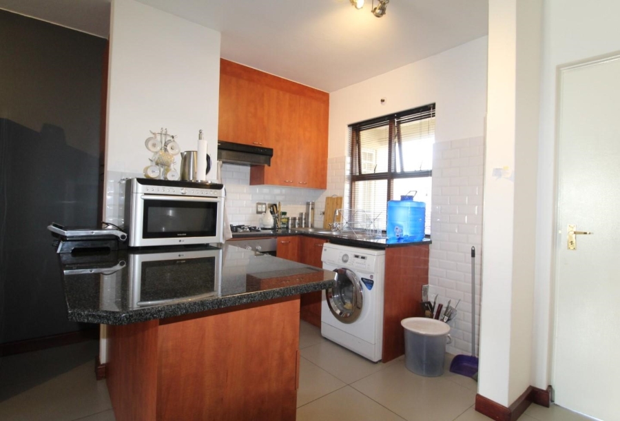 1 Bedroom Property for Sale in Bryanston Gauteng