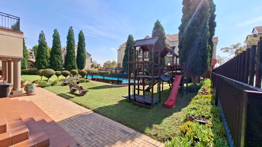 1 Bedroom Property for Sale in Bryanston Gauteng