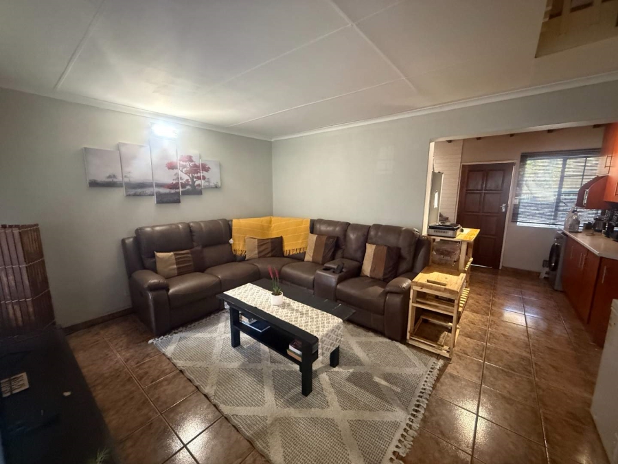 4 Bedroom Property for Sale in Van Riebeeck Park Gauteng