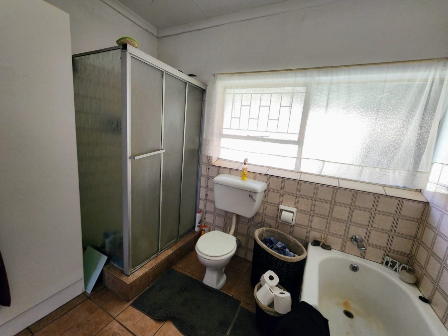4 Bedroom Property for Sale in Roseville Gauteng